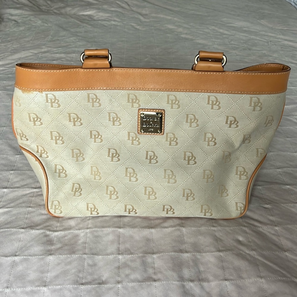 Dooney & Bourke Purse
